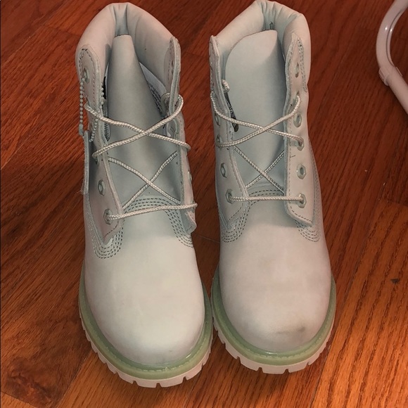 Timberlands - Picture 3 of 3